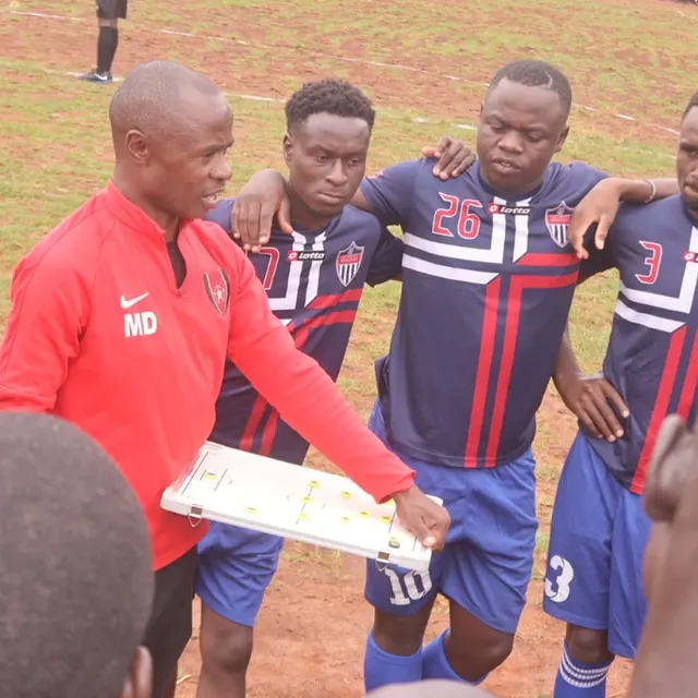 Santos Soka Academy — Battle for the ball on the dusty pitch