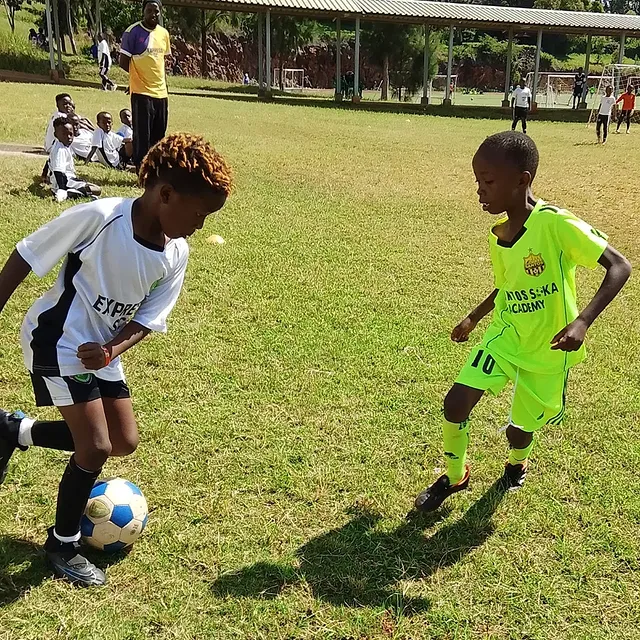 Santos Soka Academy — Passing drill with the ball